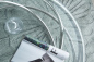 Preview: SalesFever Couchtisch Silber Ø 80 cm, mit Design-Gestell in Stainless Steel