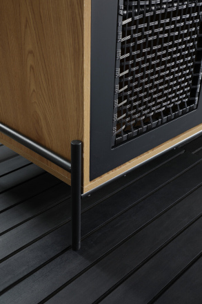 SalesFever Sideboard Natur/Schwarz, mit mattschwarzem Einsatz aus Polyrattan