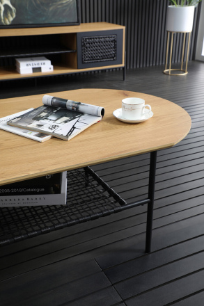 SalesFever Couchtisch 105x55 cm Natur/Schwarz, mit Ablagefläche aus Metall und Polyrattan