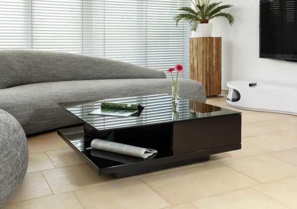 SalesFever Couchtisch 100x100x36 cm schwarz, hochglanz lackiert, 8 mm Glasplatte (Sicherheitsglas)
