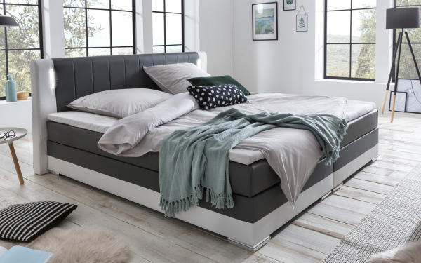 SalesFever Boxspringbett 200 x 200 cm LED grau/weiß Kunstleder-Optik, inkl. 5 cm Topper & inkl. Matratze H3