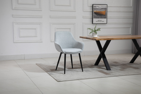 SalesFever Essgruppe 5 tlg. 160x90 cm, Esstisch Nussbaum, Esszimmerstuhl hellgrau bestehend aus 1x371787+2x396025