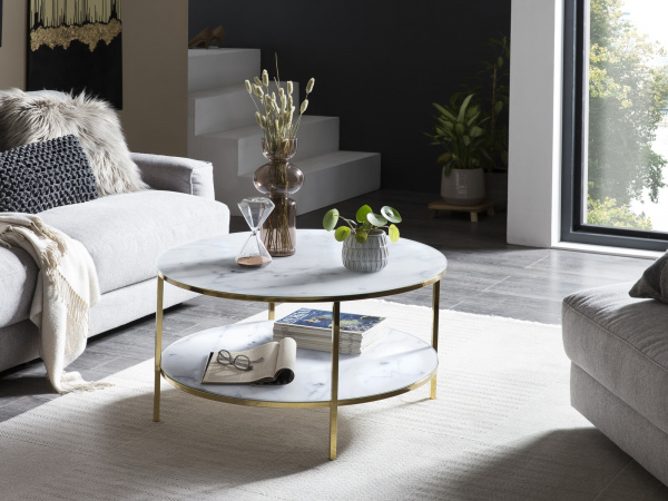 SalesFever Couchtisch mit 2 Ablagen Ø 80 cm, Foliert in Marmoroptik Weiß, Gestell goldfarben