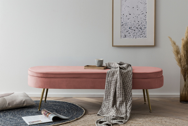 SalesFever Sitzpouf oval lang aus Samt Rose, Beine Chrom goldfarben, mit hohem Sitzkissen