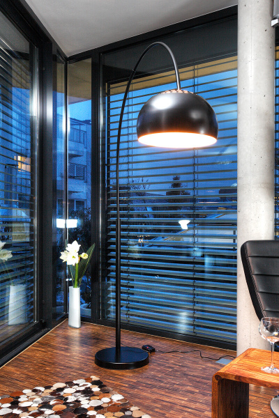 SalesFever Bogenlampe »»Big Deal« E27, Fuß aus Marmor schwarz | 399132