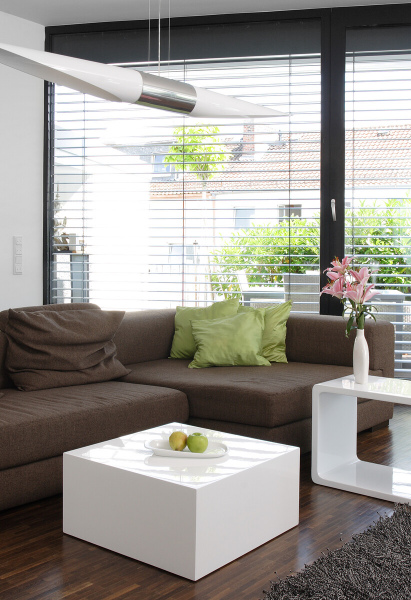 SalesFever Couchtisch 60x60x30cm weiß, hochglanz lackiert