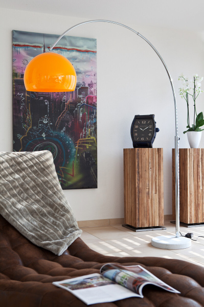 SalesFever Bogenlampe 208 cm orange, Dimmerungsschalter, Ø Lampenschirm 40 cm, echter Marmorfuß